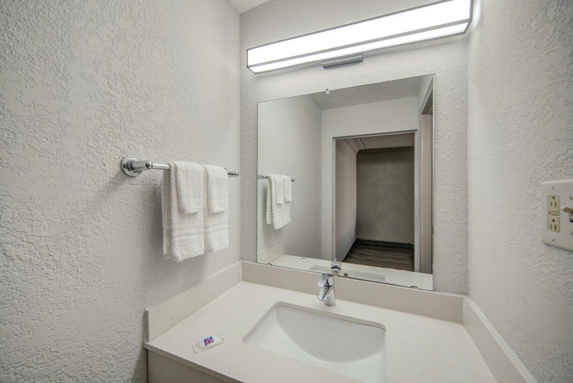 Motel 6 San Antonio, Tx I-35 North Corridor المظهر الخارجي الصورة